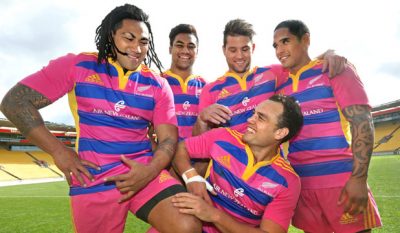 La Foto del Giorno: All Blacks? Macché, in allenamento sono Pink & Blue