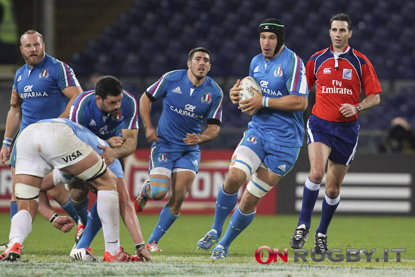 Minto in azione contro l'Argentina, Genova novembre 2014