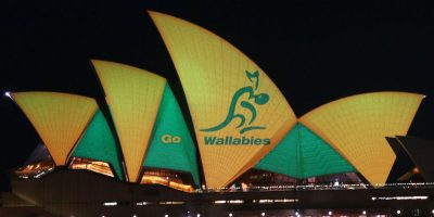 Foto del giorno: la Sydney Opera House si mette il vestito per la finale Mondiale