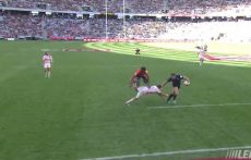 Video: quando l’arbitro fa gli straordinari per non essere travolto item-thumbnail