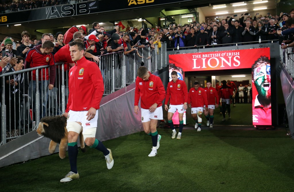 I Lions lavoreranno sull'isola di Jersey prima del tour in Sudafrica (Photo by MICHAEL BRADLEY / AFP)