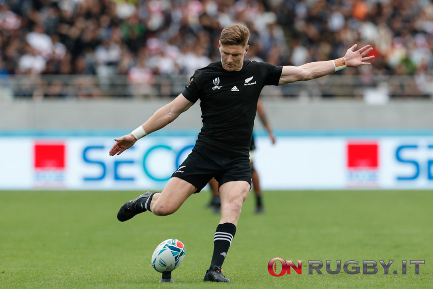 Jordie Barrett All Blacks calcio da lontano rugby