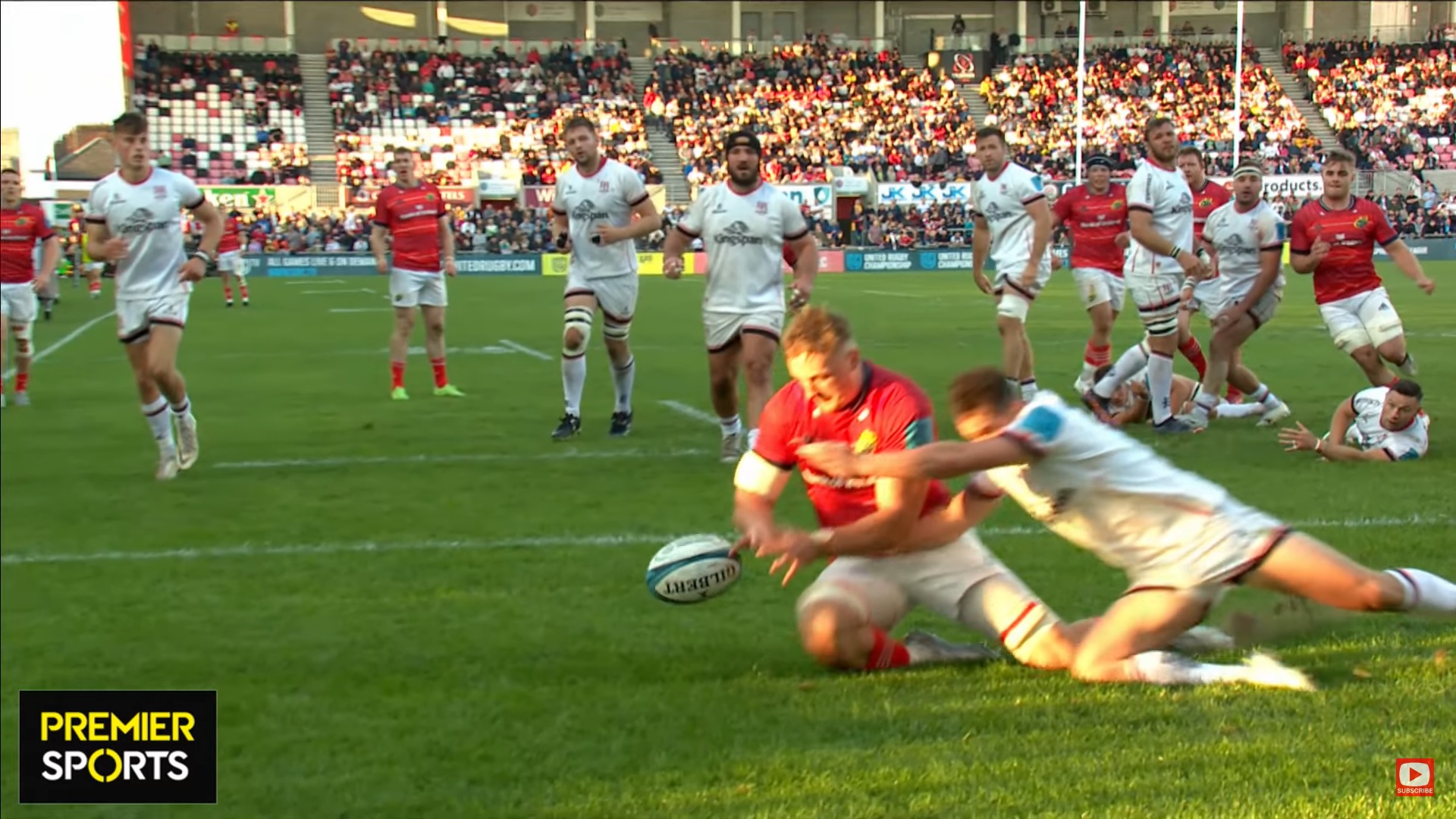 URC: un grande Ulster spazza via Munster e vola in semifinale - video