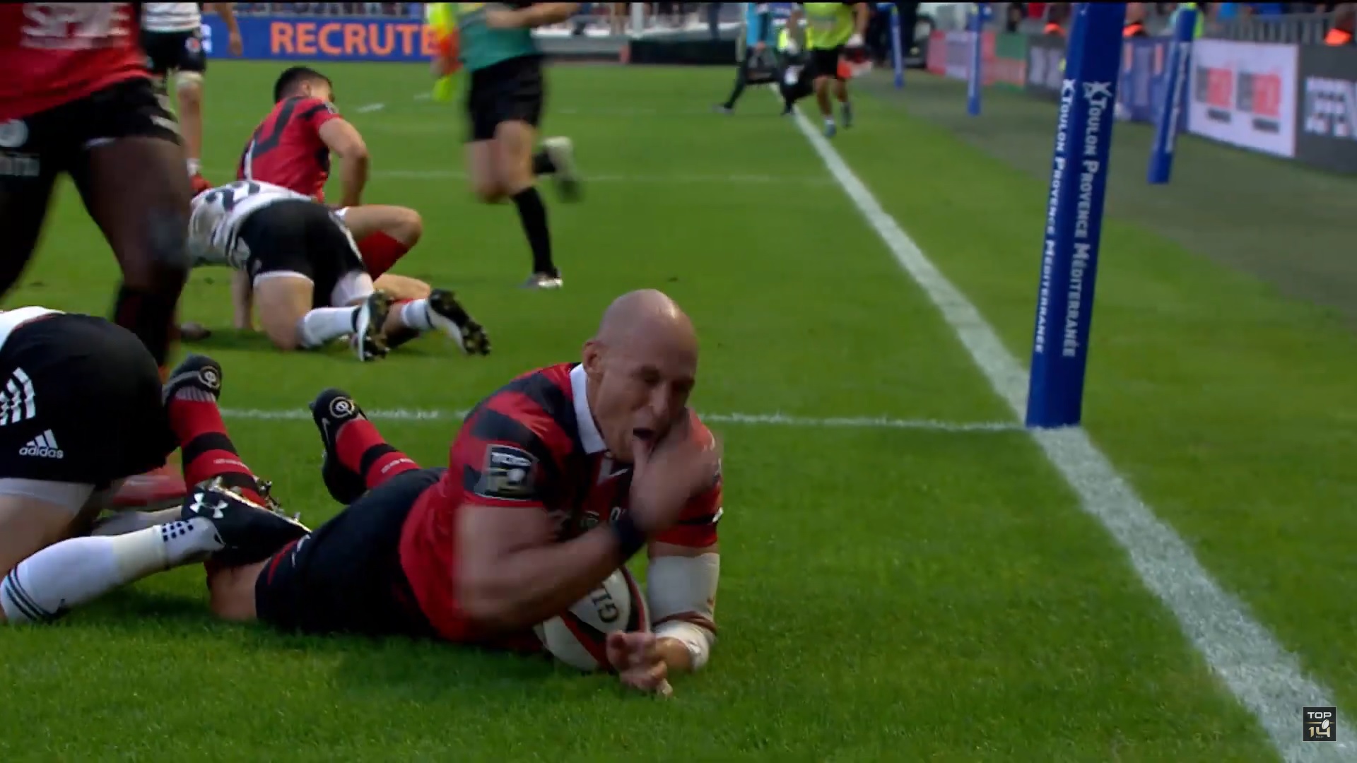 Top14: video, Sergio Parisse in meta nella sfida contro Brive