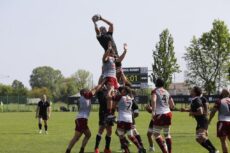 Il colpo del Viadana, il big match tra Petrarca e Valorugby: gli highlights della 17a giornata di Serie A Elite