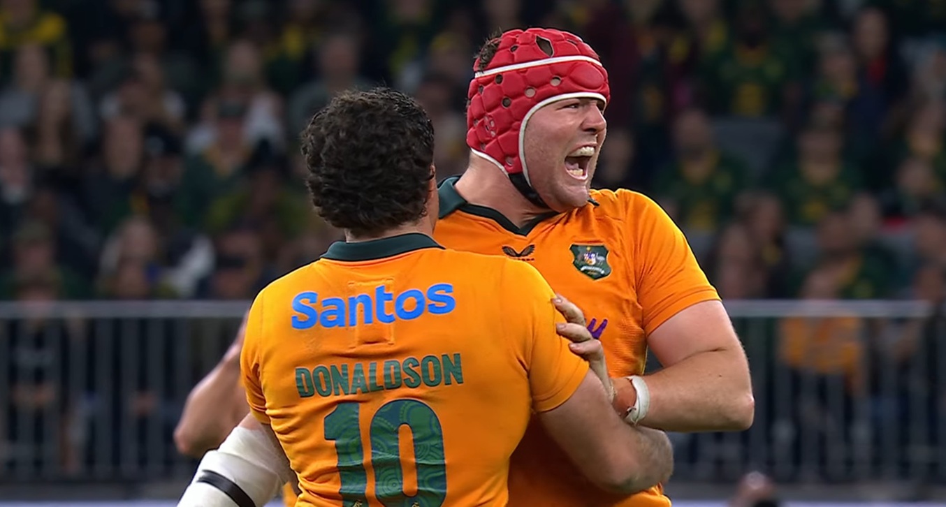Delirio e a Perth! L'Australia domina per 60', poi resiste in 11 contro 15 e alla fine batte il Sudafrica